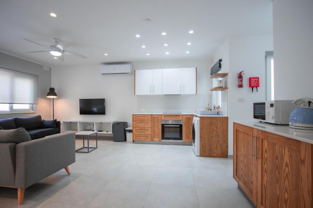 The Three Trees Apartments Sliema Exterior photo