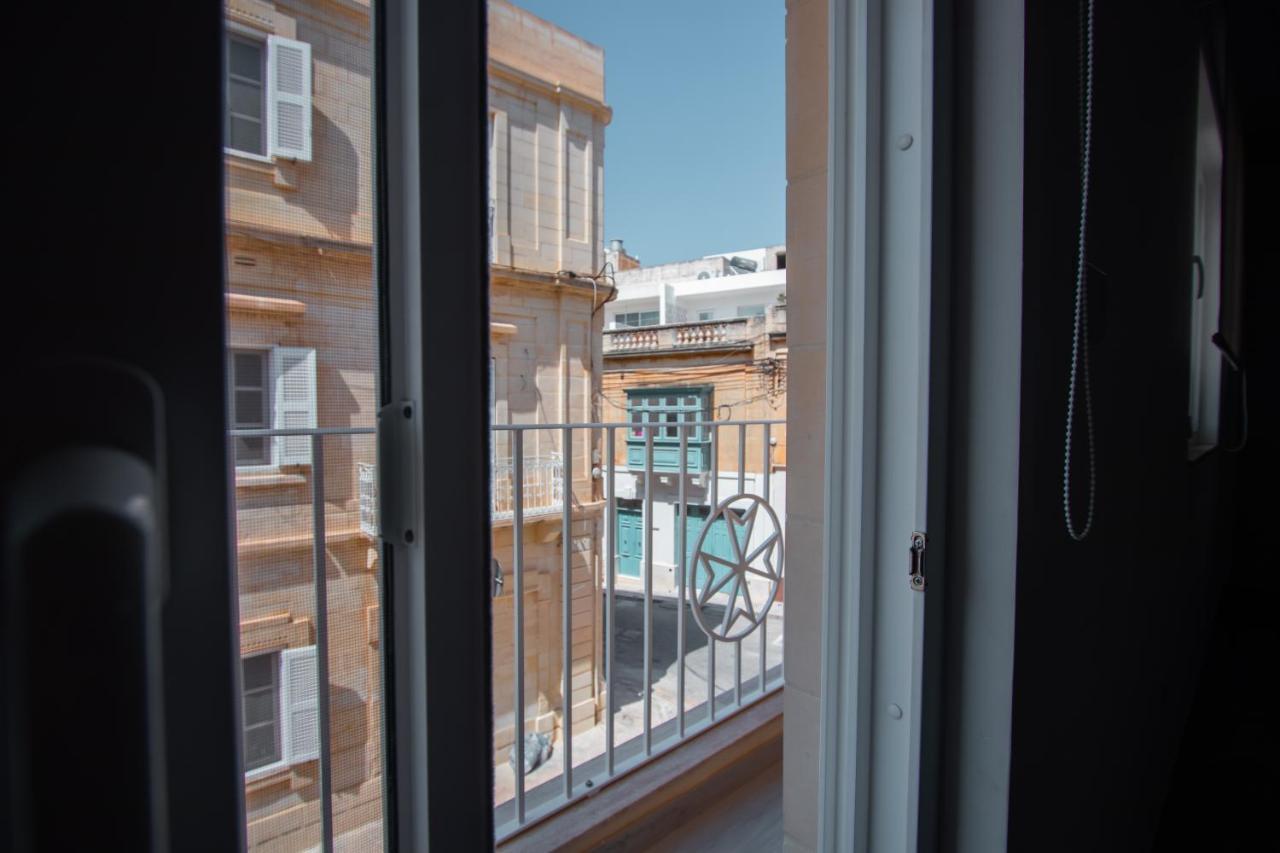 The Three Trees Apartments Sliema Exterior photo