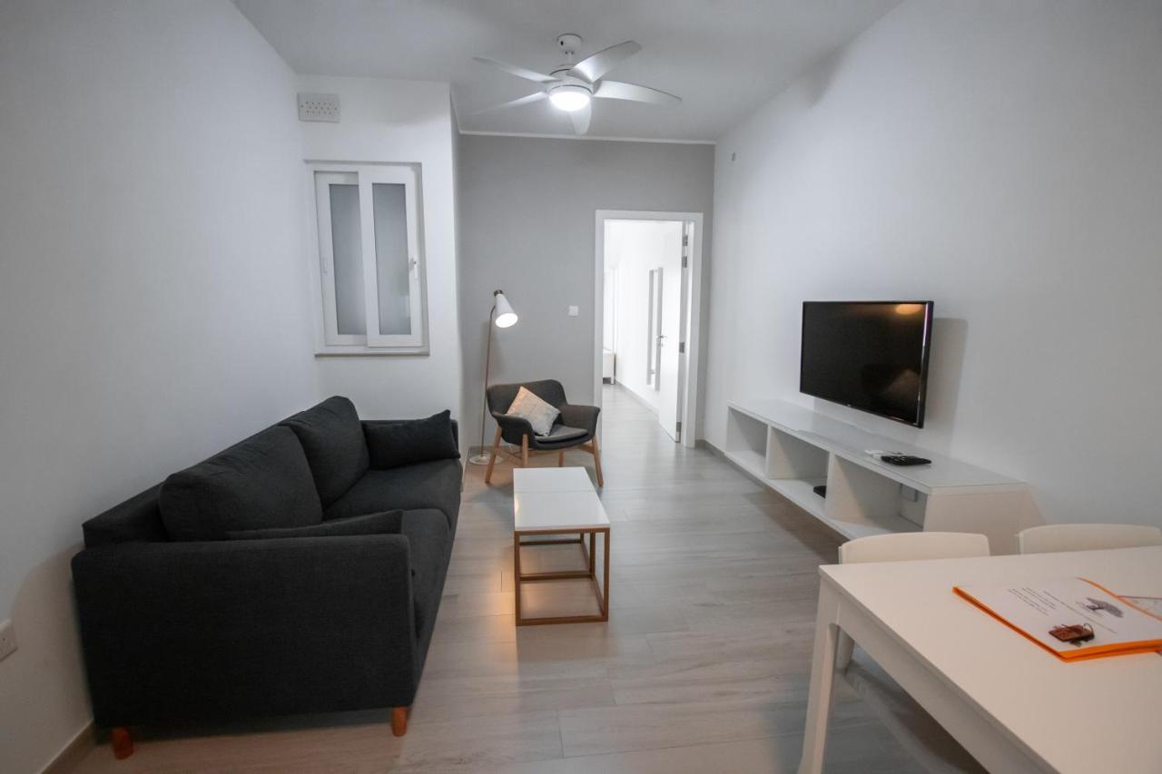 The Three Trees Apartments Sliema Exterior photo
